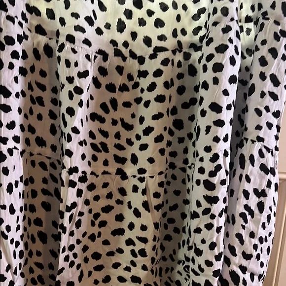 SOLD Women's Black and White Polka Dot Top - Picture 4 of 4
